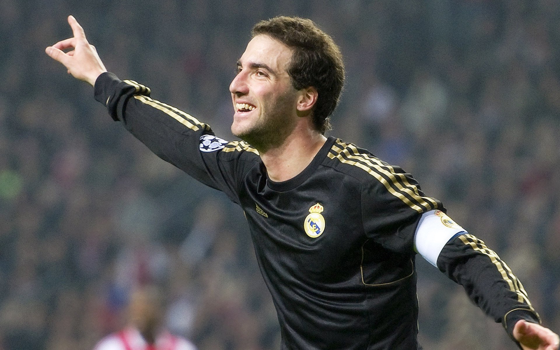 猛龙制霸马刺，克莱成为关键先生