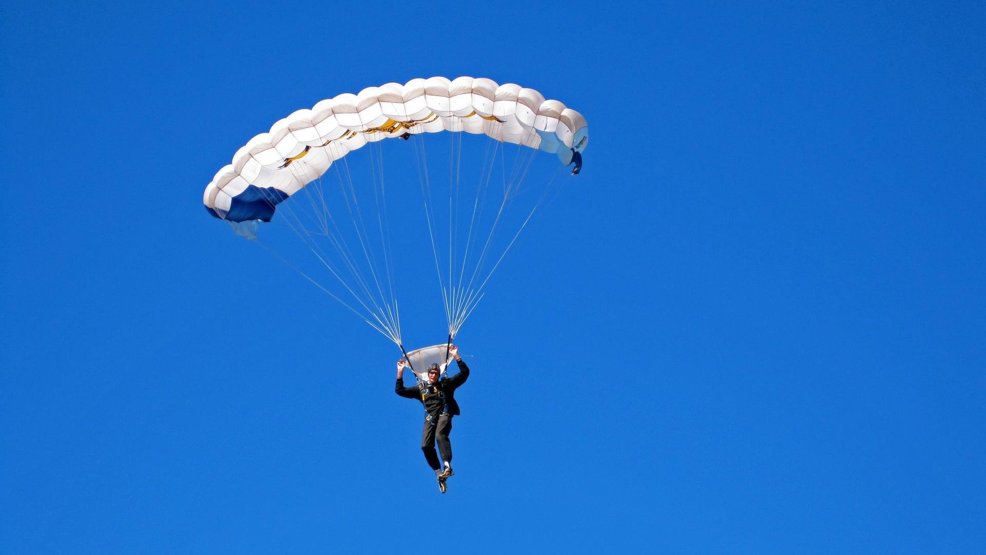 当爵士的节奏带走篮网，世界杯前夜的篮球启示