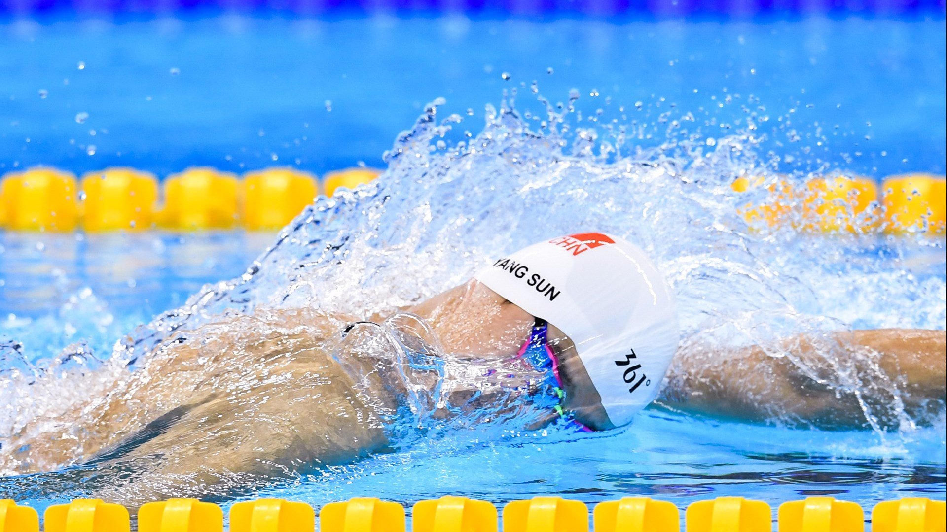 从新西兰血拼到几内亚战场，黄喜灿如何成为亚洲足球的关键先生