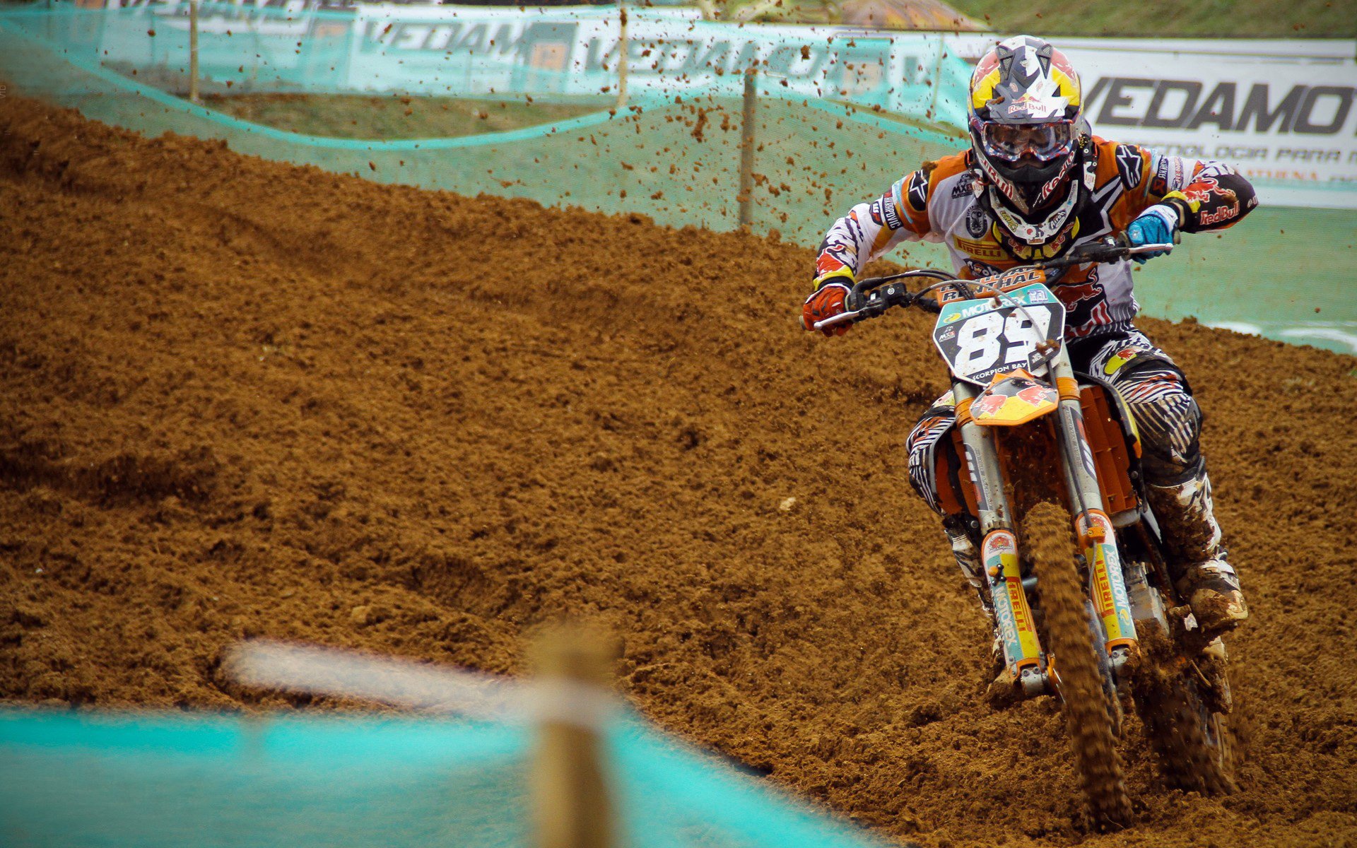 从红土到草地,阿尔卡拉斯状态火热,温网能否碾压蒙特卡洛大师赛的辉煌?